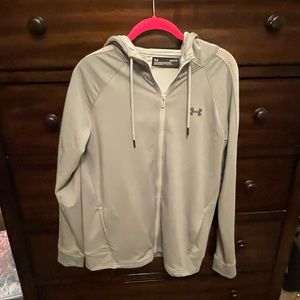 Full zip up under armour hoodie with pockets